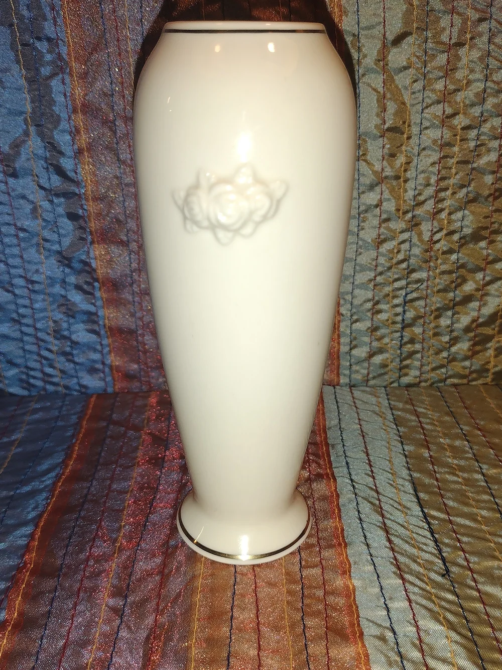 Lenox White  Rose Blossom Bud Vase w/ Gold Trim